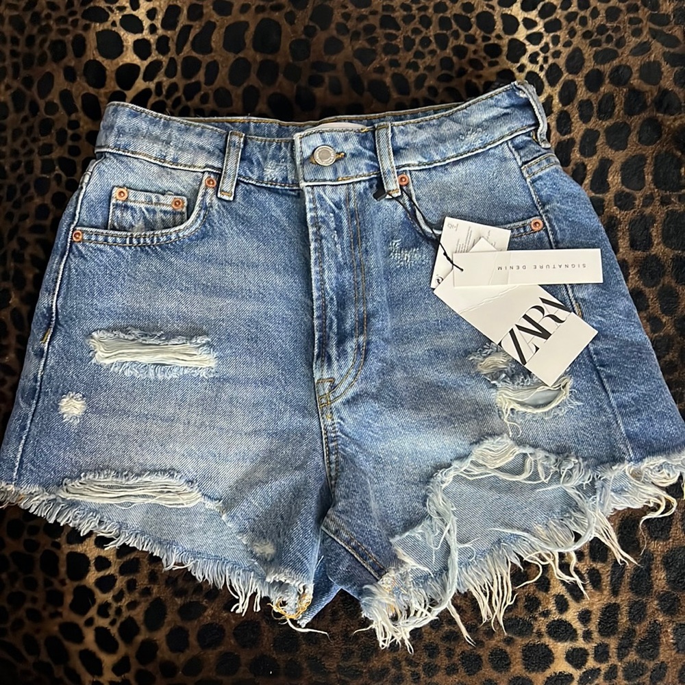 Blue jean Shorts from Zara